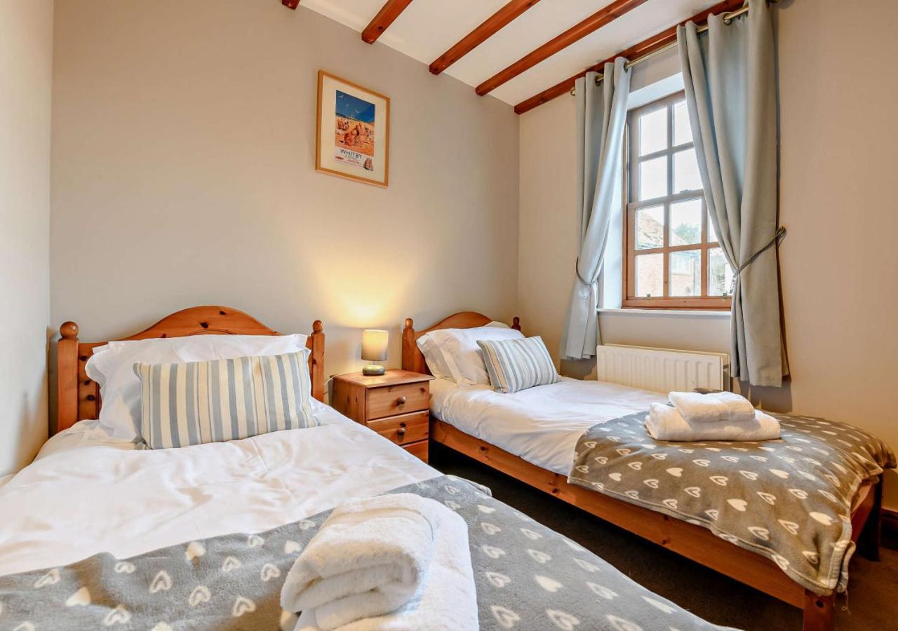 Salty Dog Cottage Whitby Buitenkant foto